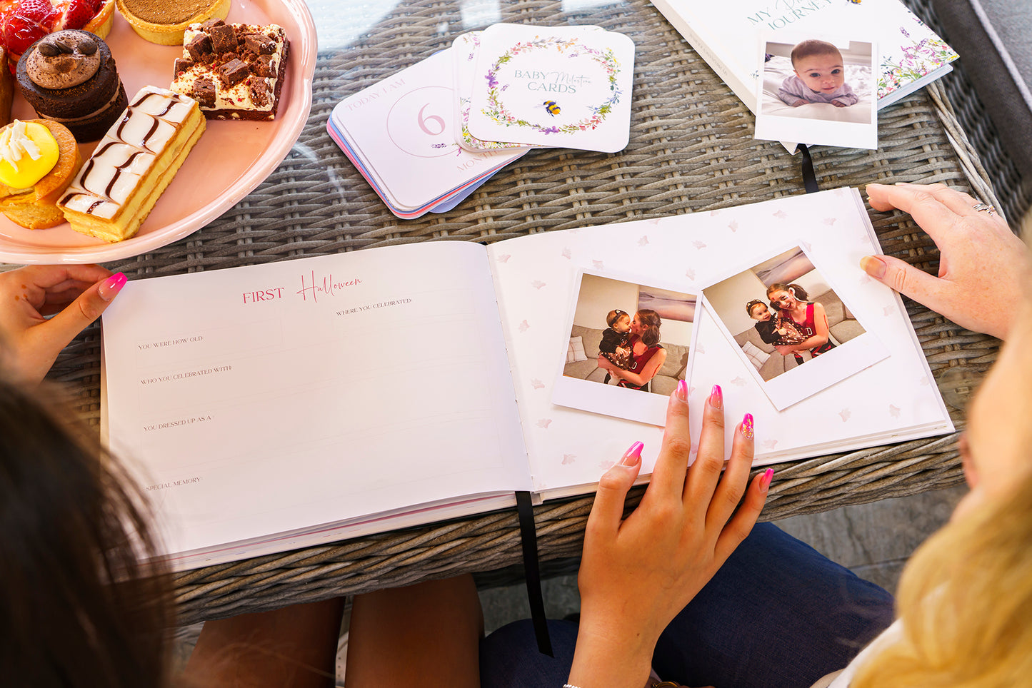 Bee Memory Book & Milestone Cards Gift Set